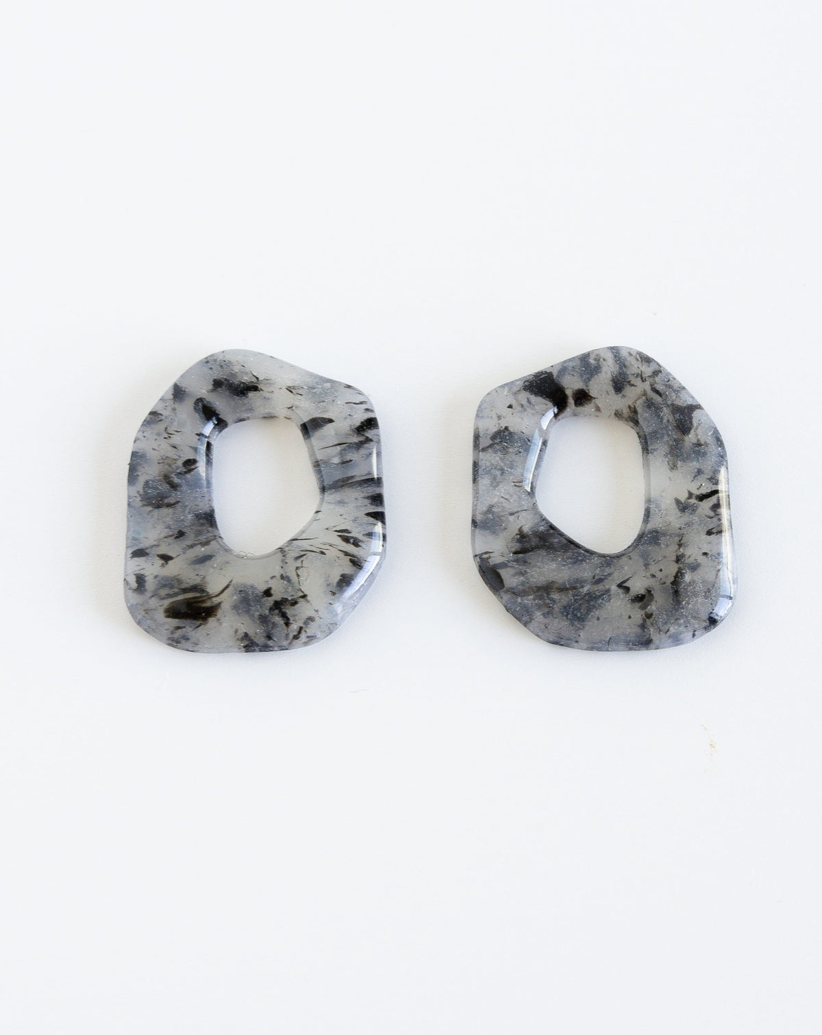 Close up of Darien Beads in Black Marble color