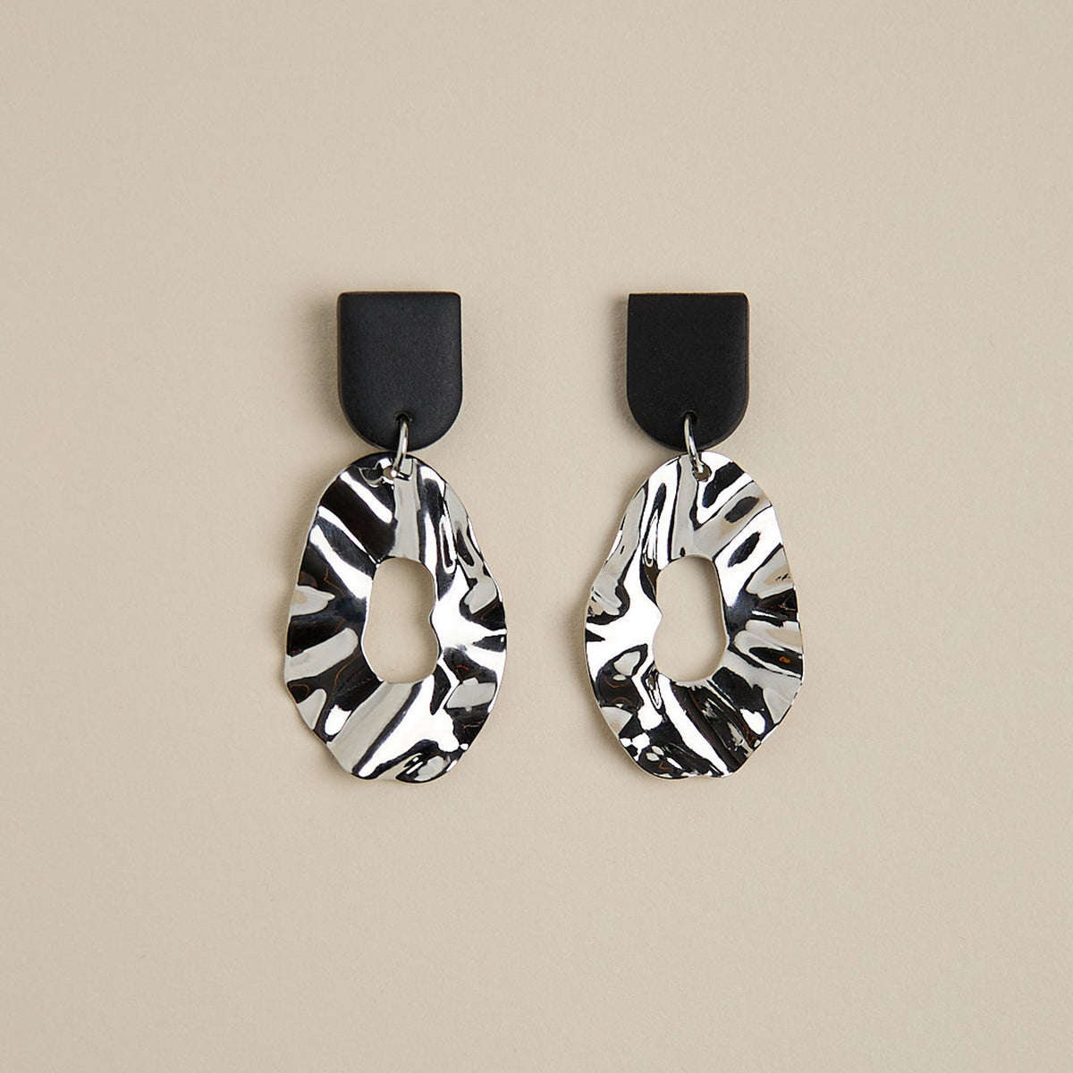 Lia Earrings