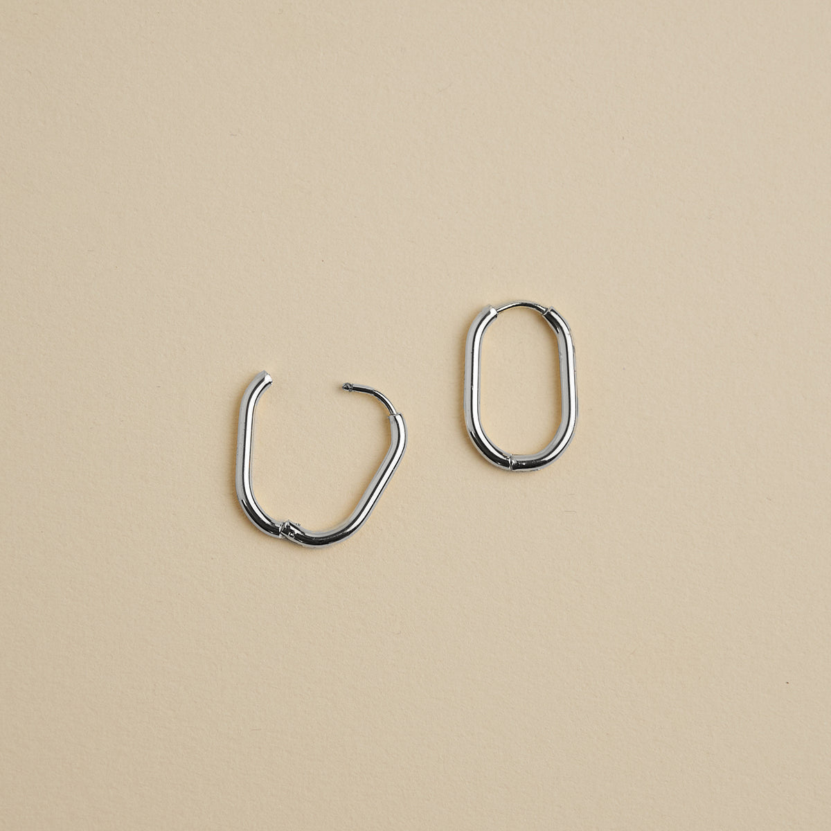 Oval Hoop earrings- Minimal