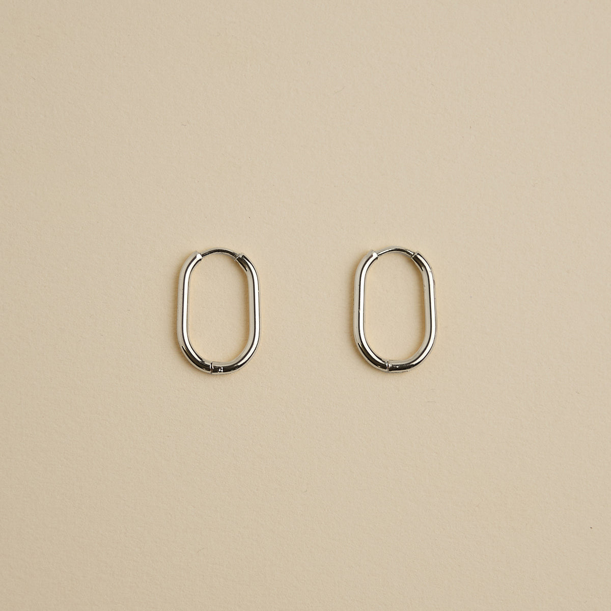 Oval Hoop earrings- Minimal