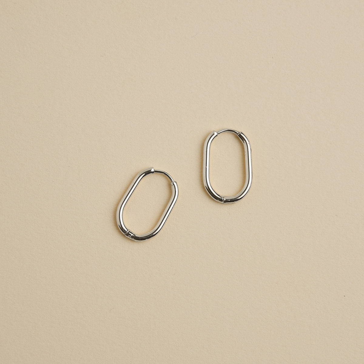 Oval Hoop earrings- Minimal