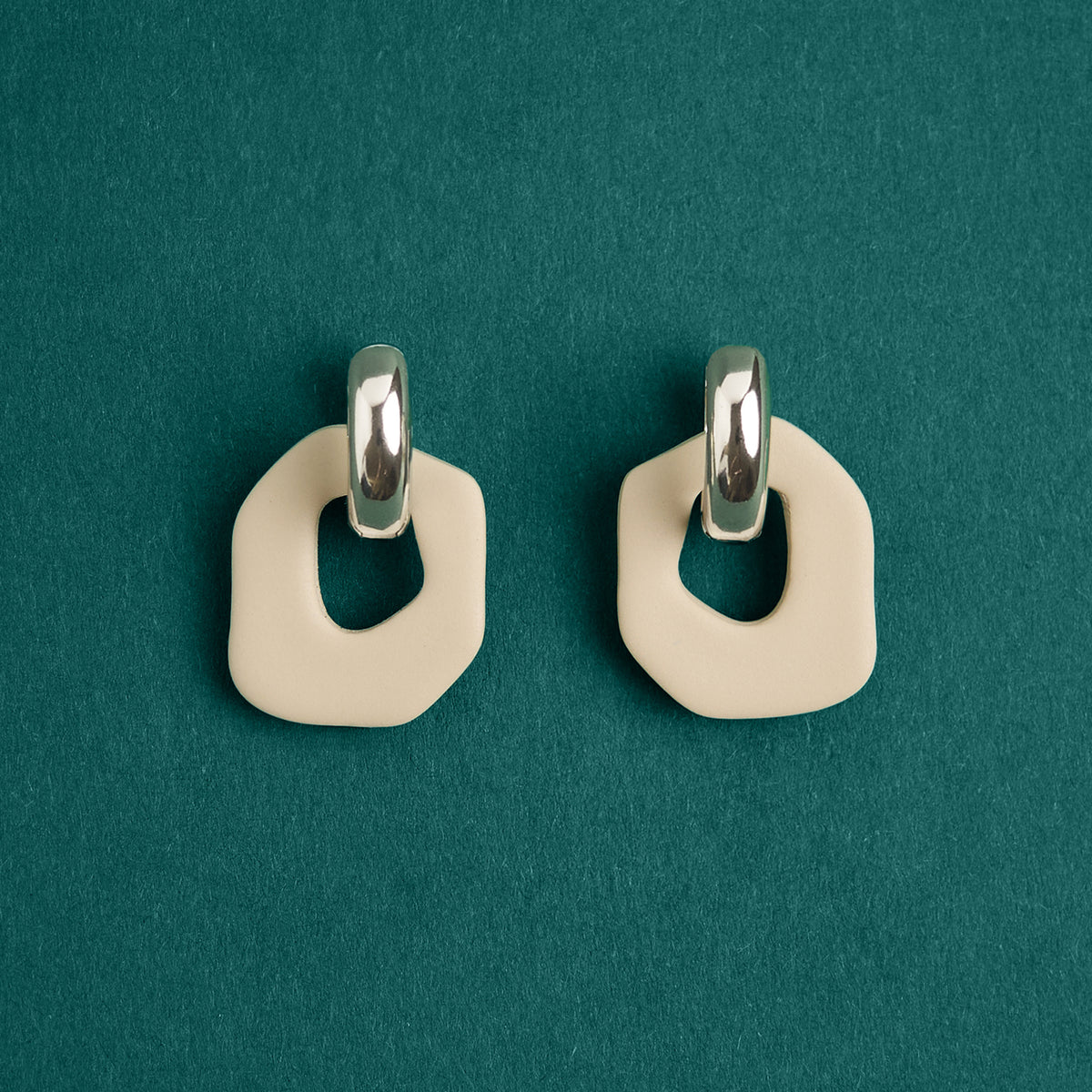 Daria Earrings