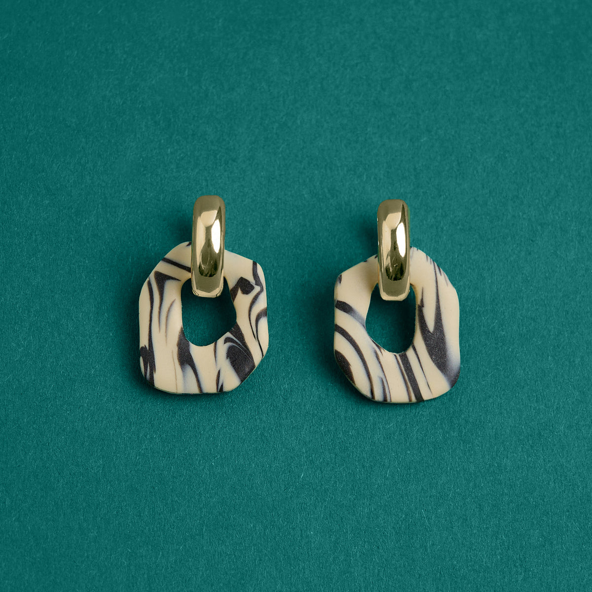 Daria Earrings