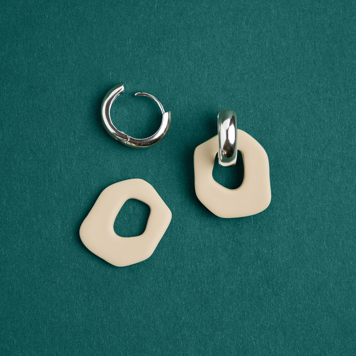 Daria Earrings