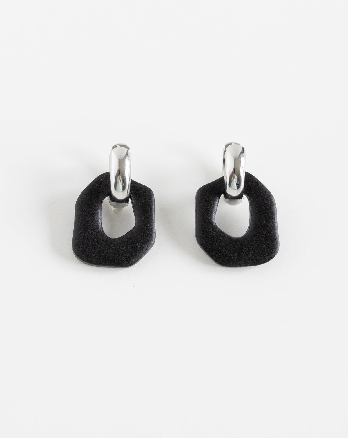 Darien earrings in Black color with silver hoops, front view