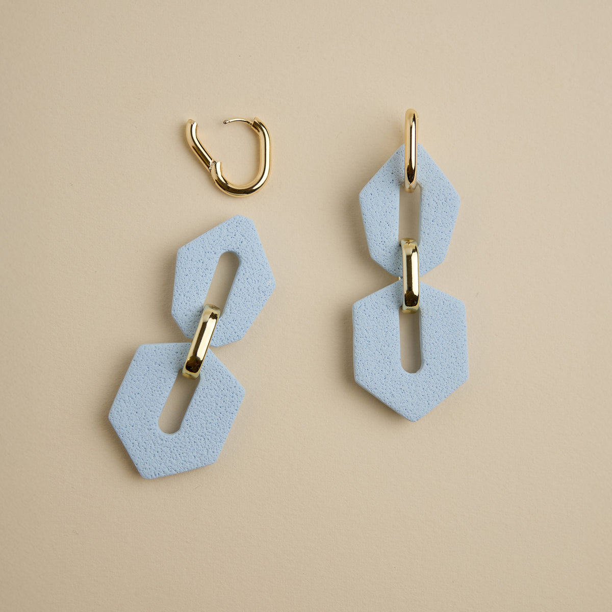 Shilla hoops earrings- color babyblue- Front and side angle
