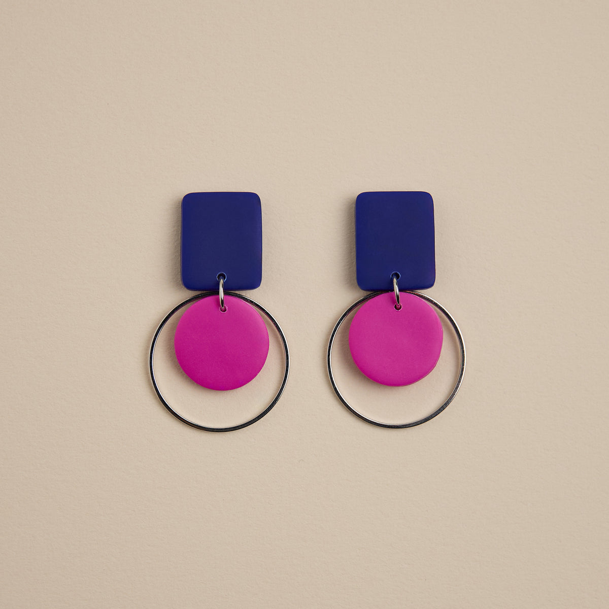 Shiva-earrings-fuchsia-silver