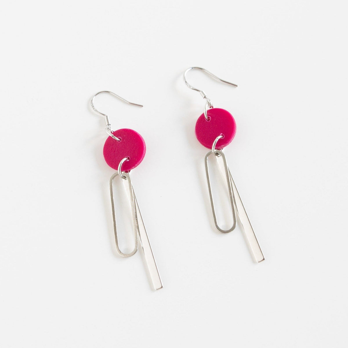 Star-Tale-earrings-fuchsia-silver-side view