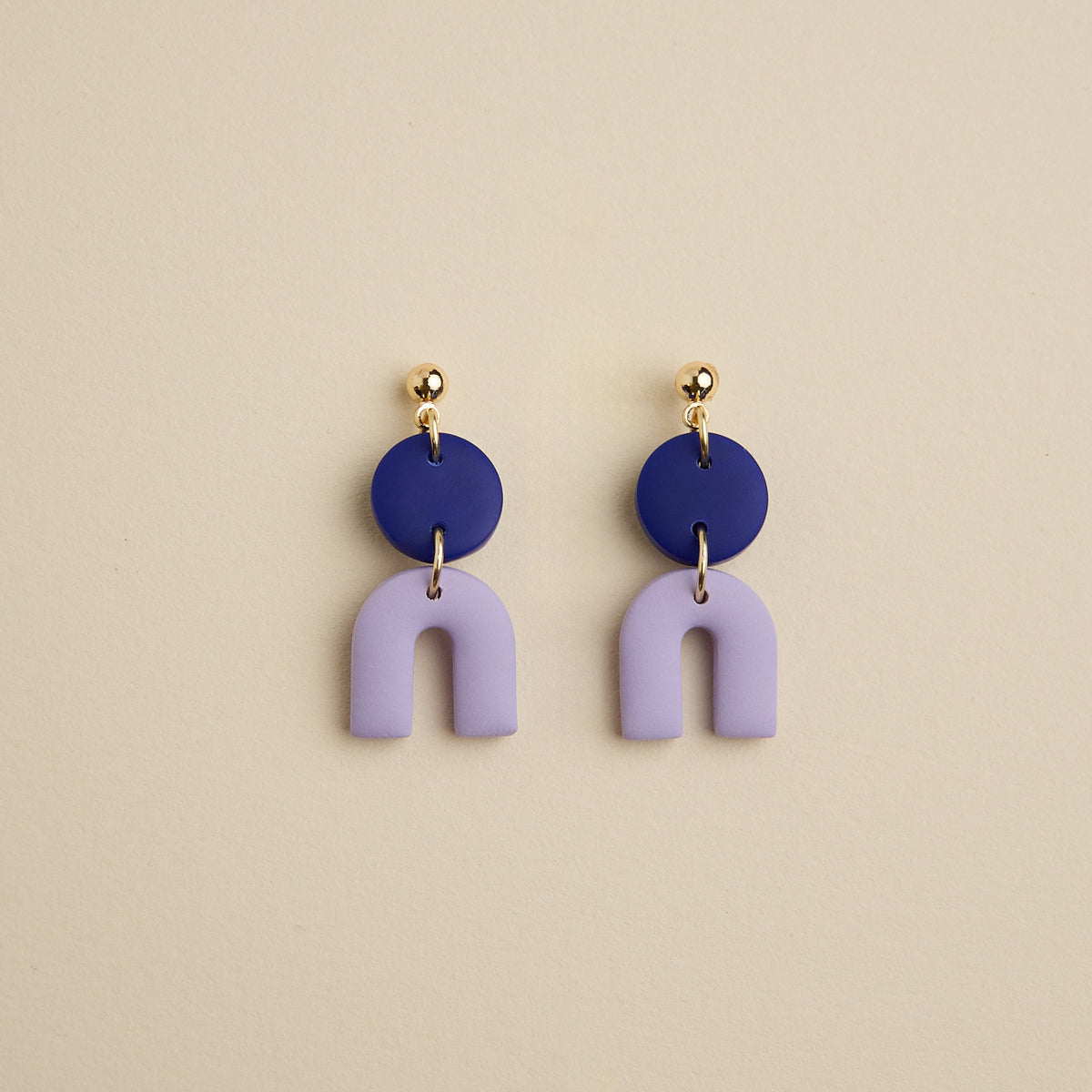 Tiny_Arch-Earrings-lilac-gold