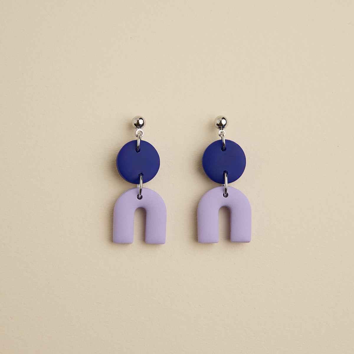 Tiny_Arch-Earrings-lilac-silver