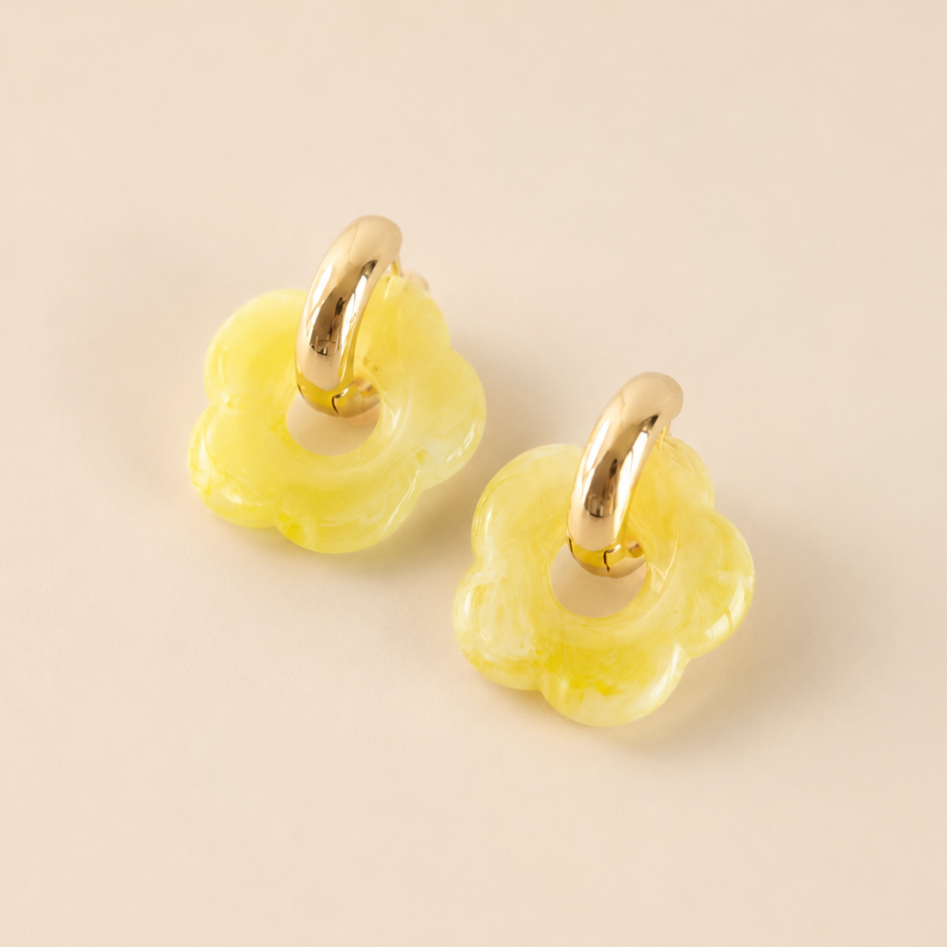 Glassy Daisy Earrings
